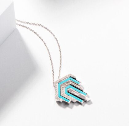 Light large necklace
